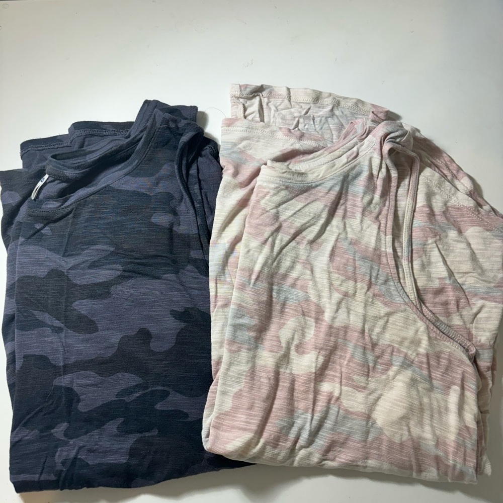Old Navy Large Set of 2 Bundle Camo Light and Dark Sleeveless Tank Top Casual